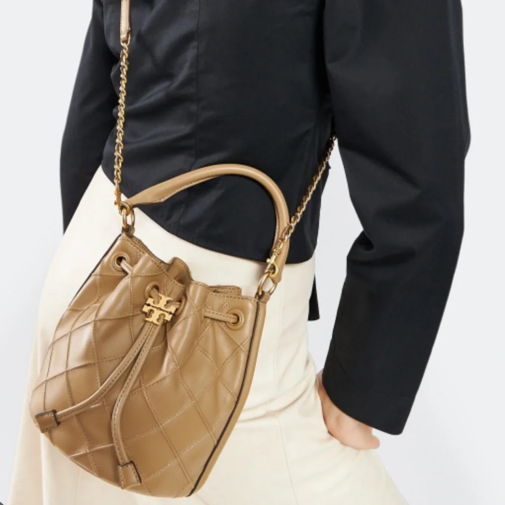 🔥NeW! Tory Burch Soft Fleming Bucket Bag - Picture 4 of 15